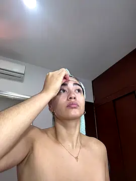 ZarahEvans online show from 11-15-25, 09:41