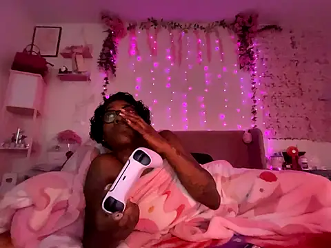 VixenCapri online show from 10-29-25, 01:54