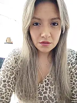 valeriahunter1 online show from 02-26-26, 09:37