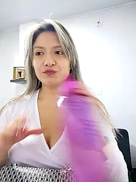 valeriahunter1 online show from 02-28-26, 11:15