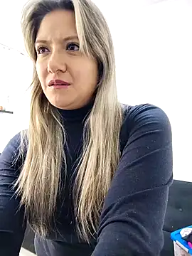 valeriahunter1 online show from 02-06-26, 11:34