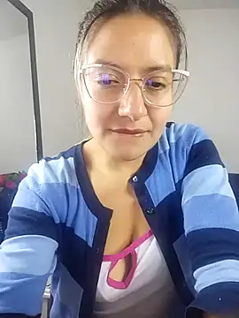 valeriahunter1 online show from 11-14-25, 04:16