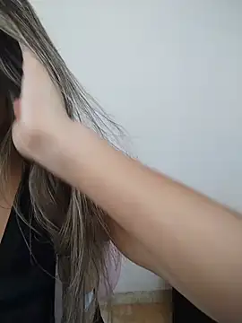 valeriahunter1 online show from 07-24-26, 10:28