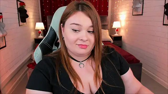 Snapshot of KimberlyMaran chatting on 02-18-25, 03:31 KimberlyMaran online show from 02-18-25, 03:31