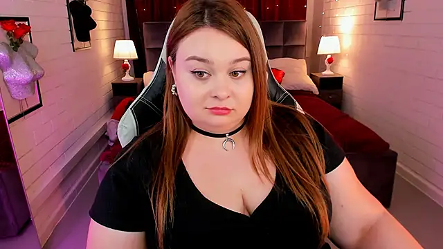 Snapshot of KimberlyMaran chatting on 02-19-25, 03:16 KimberlyMaran online show from 02-19-25, 03:16