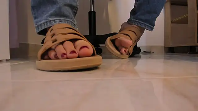 kattypinkk online show from 03-24-26, 08:31