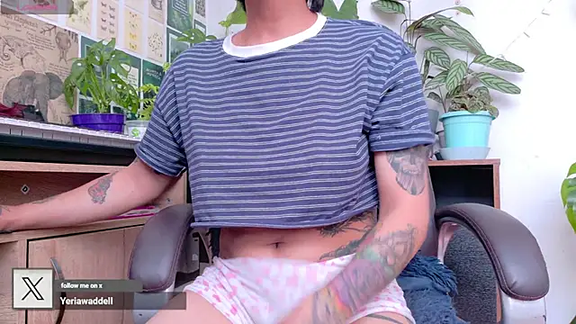 Snapshot of Yeriawaddell_ chatting on 02-09-26, 07:23 Yeriawaddell online show from 02-09-26, 07:23