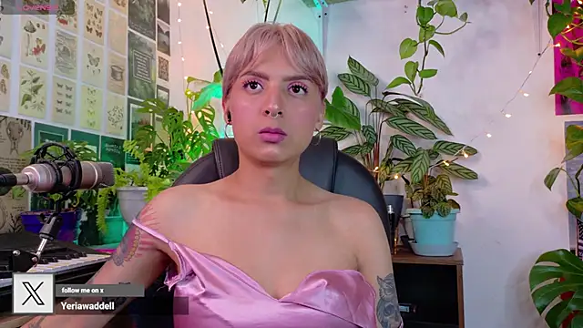 Snapshot of Yeriawaddell_ chatting on 02-20-26, 09:39 Yeriawaddell online show from 02-20-26, 09:39