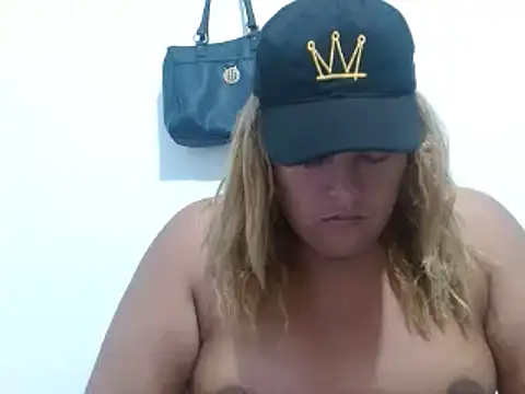 KIARAMARSHALLWELLZ online show from 02-10-25, 11:25