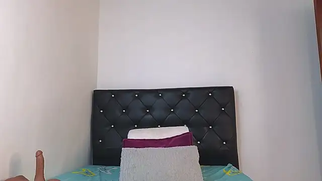 tatiana big ass boobs online show from 11-17-25, 04:33