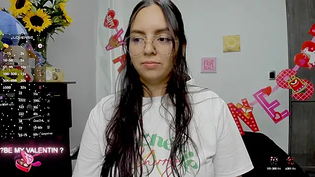 Snapshot of Valery7rose_ chatting on 09-21-25, 02:22 Valery7rose online show from 09-21-25, 02:22