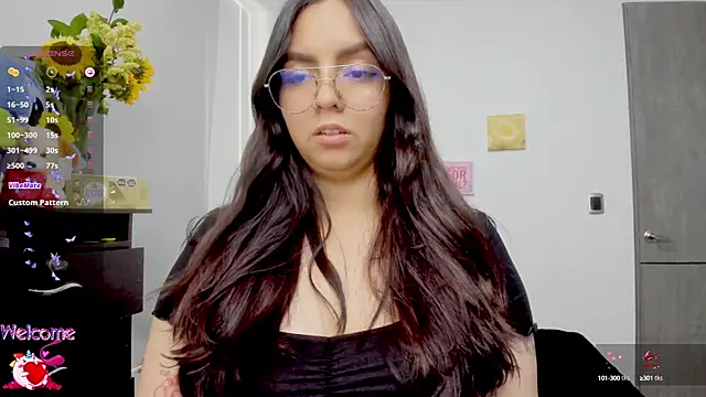Snapshot of Valery7rose_ chatting on 09-26-25, 08:38 Valery7rose online show from 09-26-25, 08:38