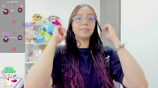 Snapshot of Valery7rose_ chatting on 05-23-26, 03:11 Valery7rose online show from 05-23-26, 03:11