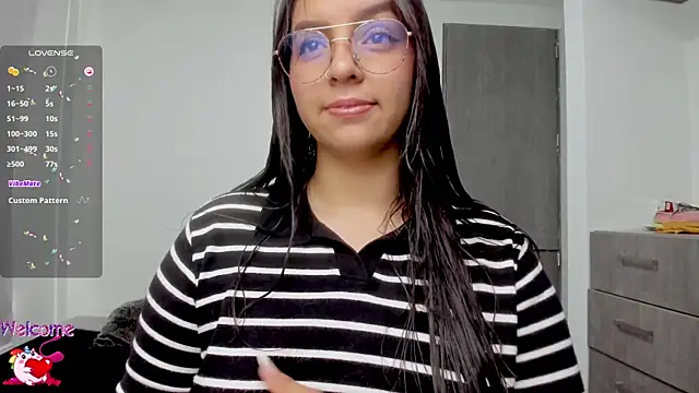 Snapshot of Valery7rose_ chatting on 10-07-25, 02:51 Valery7rose online show from 10-07-25, 02:51