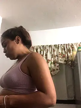 JuanaSimons online show from 09-11-25, 02:11