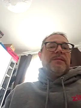 BananasNCream online show from 09-25-25, 08:20