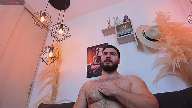 SebastianVilla  online show from 03-07-26, 11:32