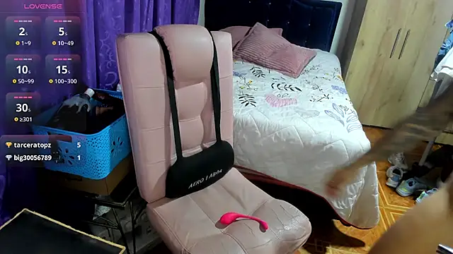 Kenia oz online show from 09-29-25, 02:40