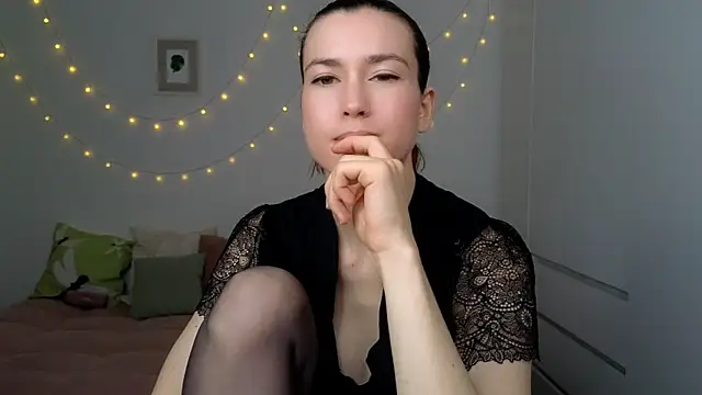 Snapshot of AliciaNewell chatting on 07-04-26, 04:19 AliciaNewell online show from 07-04-26, 04:19