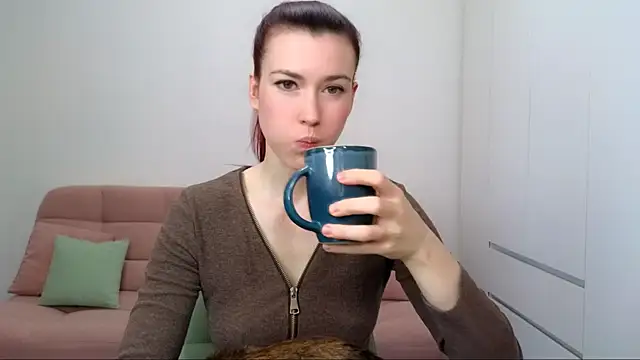 AliciaNewell online show from 09-21-25, 10:09
