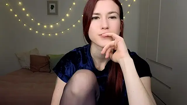 AliciaNewell online show from 04-03-26, 05:08