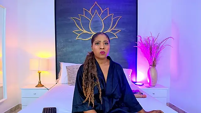 AlisonTravis online show from 04-26-26, 03:26