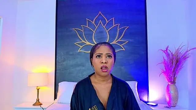 AlisonTravis online show from 05-10-26, 03:32