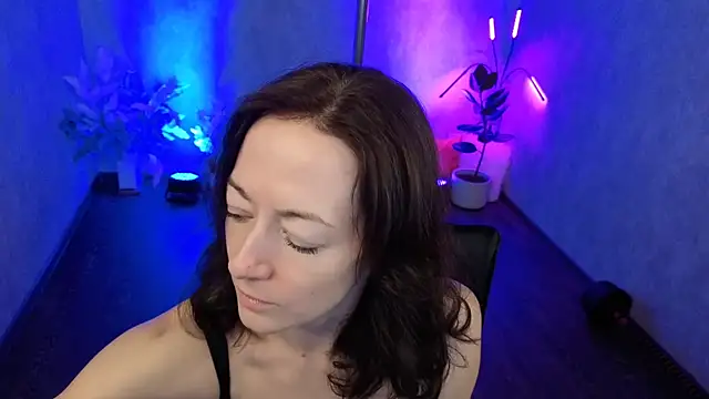 kimberlyray777 online show from 11-02-25, 09:25