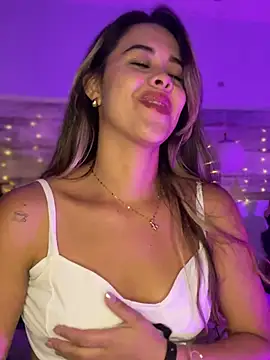 Snapshot of Emilia_Bakerr chatting on 01-21-25, 08:43 Emilia Bakerr online show from 01-21-25, 08:43