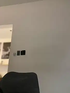 Snapshot of Emilia_Bakerr chatting on 02-27-25, 06:20 Emilia Bakerr online show from 02-27-25, 06:20