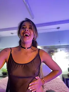 Snapshot of Emilia_Bakerr chatting on 02-20-25, 09:31 Emilia Bakerr online show from 02-20-25, 09:31