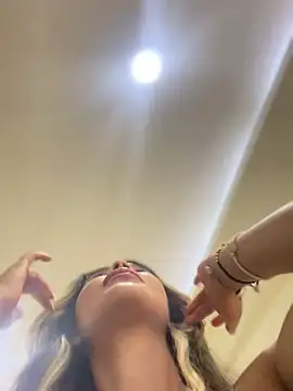 Snapshot of Emilia_Bakerr chatting on 02-19-25, 06:00 Emilia Bakerr online show from 02-19-25, 06:00