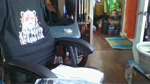 Daremeknot online show from 12-19-25, 06:21