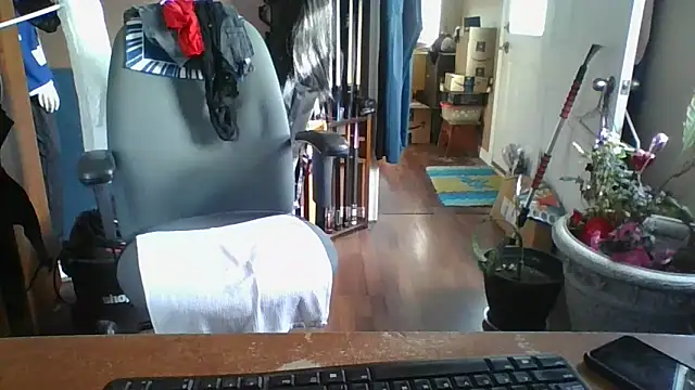 Snapshot of Daremeknot chatting on 03-19-25, 02:13 Daremeknot online show from 03-19-25, 02:13