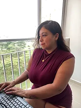 MrsFoucher online show from 02-20-25, 12:47