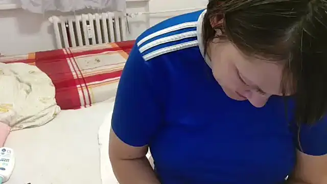 Lucinka1 online show from 11-14-25, 04:10