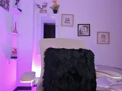  Caroliinee  online show from 03-14-25, 11:43