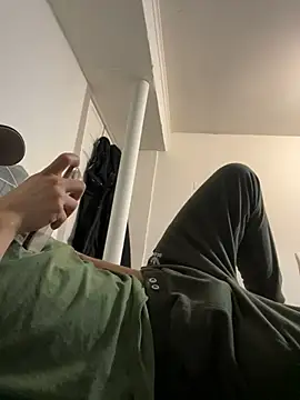 Snapshot of Anonimo_x22 chatting on 02-19-25, 01:18 Anonimo x22 online show from 02-19-25, 01:18