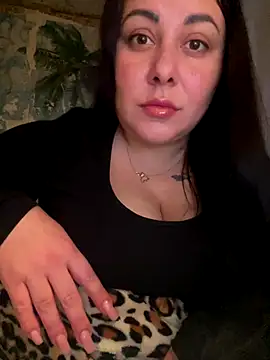 DaisyStreet online show from 12-20-25, 02:31