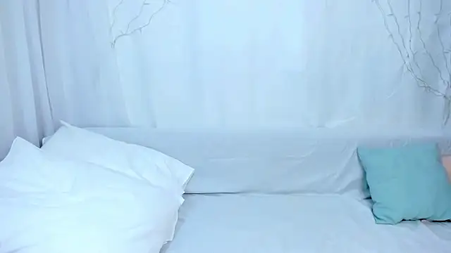 Lily Daviss online show from 03-27-26, 03:04