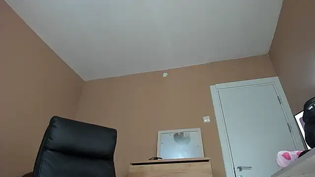 KaylaLaine online show from 01-15-26, 06:50