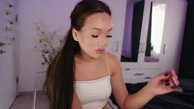 KaylaLaine online show from 11-03-25, 07:02