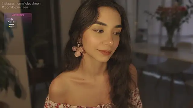 Snapshot of JulietteDee chatting on 07-14-26, 11:00 JulietteDee online show from 07-14-26, 11:00