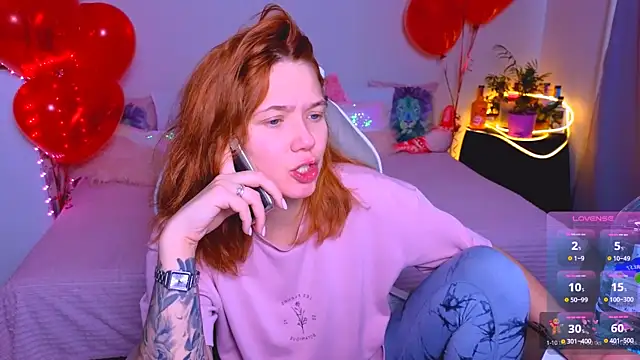 Snapshot of Karen_morris chatting on 02-15-25, 05:51 Karen morris online show from 02-15-25, 05:51