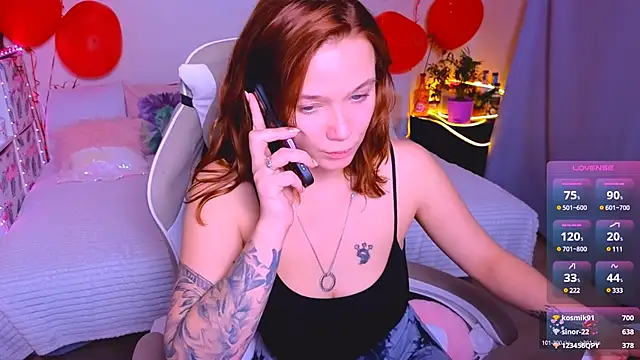 Snapshot of Karen_morris chatting on 03-18-25, 04:06 Karen morris online show from 03-18-25, 04:06