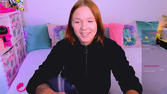 Snapshot of Karen_morris chatting on 10-06-25, 03:35 Karen morris online show from 10-06-25, 03:35