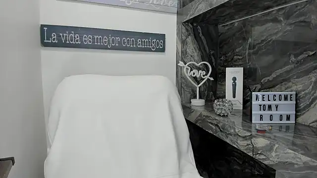 miss danika online show from 09-29-25, 11:05