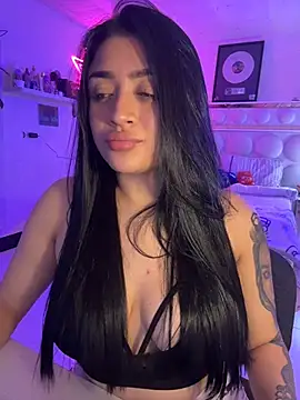 lucianaroy online show from 04-23-26, 05:36