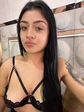 Snapshot of lucianaroy chatting on 03-01-25, 01:22 lucianaroy online show from 03-01-25, 01:22