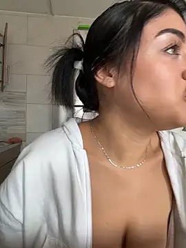 lucianaroy online show from 11-29-25, 03:01